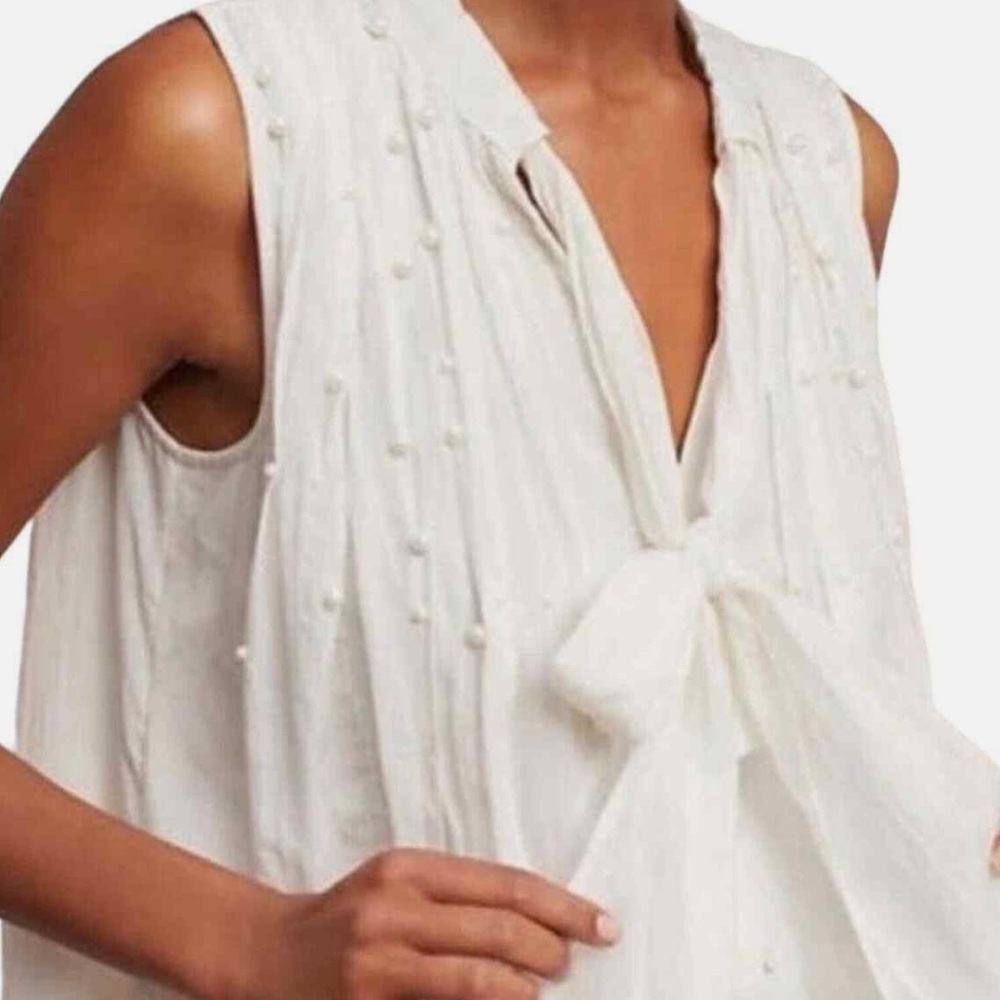 Feather Bone by Anthropologie sleeveless blouse with pearls small